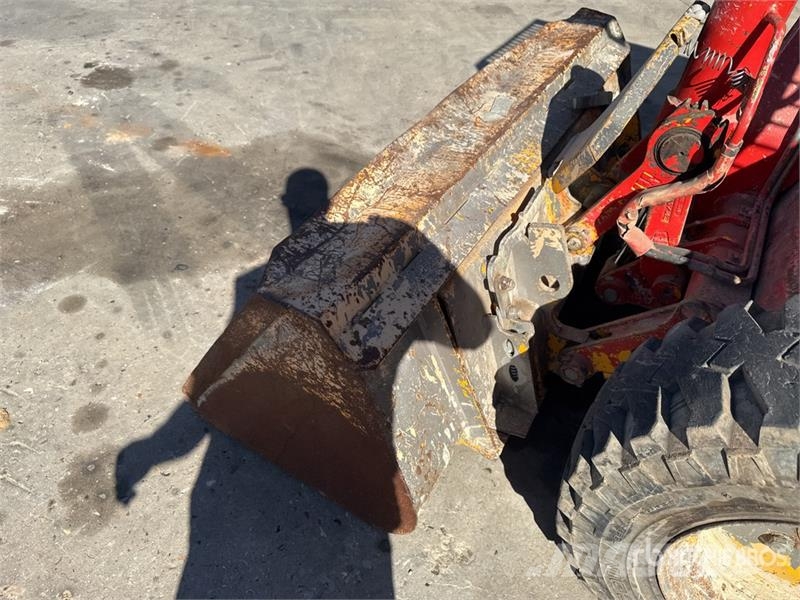 JCB 165 Міні-навантажувачі