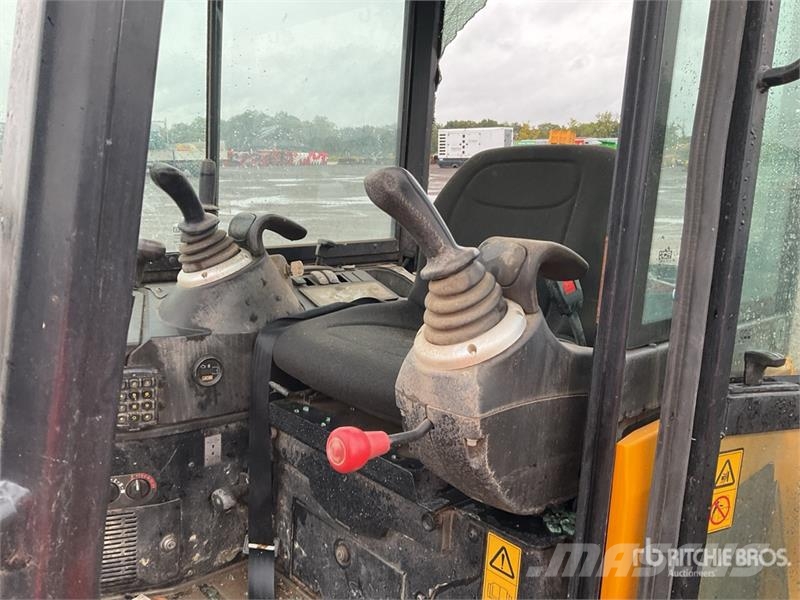 JCB 16C-1 Mini Excavator (Inoperable) Miniescavatori