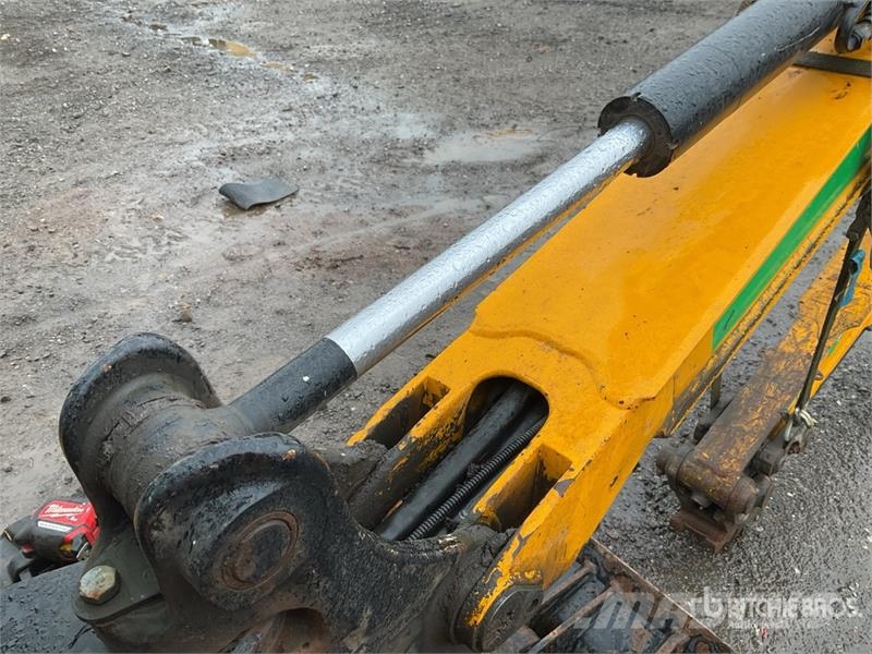 JCB 16C-1 Mini Excavator (Inoperable) Miniescavatori