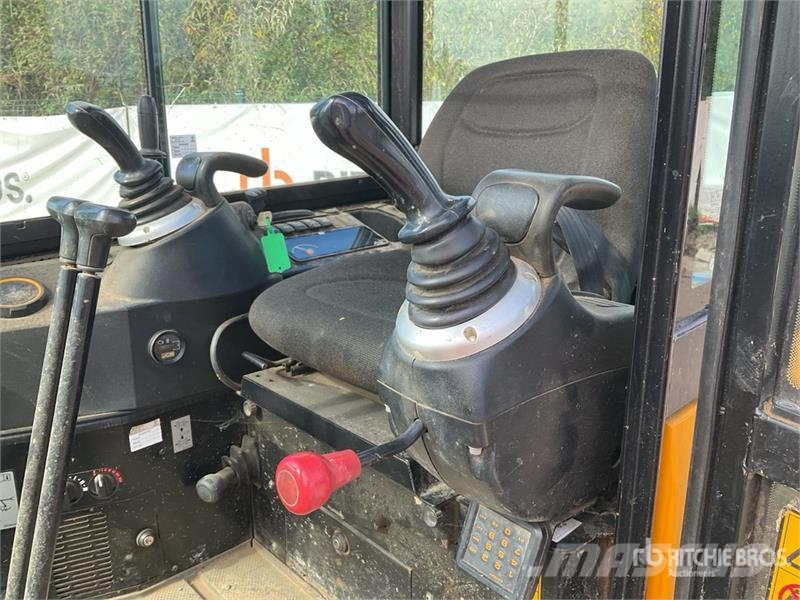JCB 16C-1 Mini Excavator Mini pelle < 7t