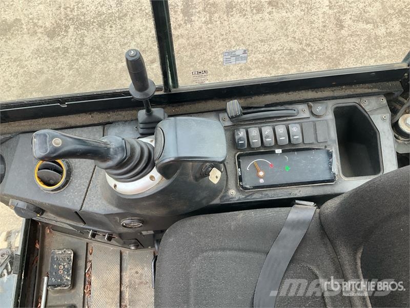 JCB 16C-1 Mini Excavator Mini kotrók < 7t