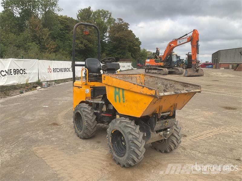 JCB 1THT 1 ton 4x4 Hi-Tip Dumper Mini tombereau