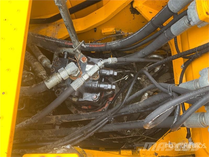JCB 220X L Tracked Excavator 履帶式 挖土機/掘鑿機/挖掘機