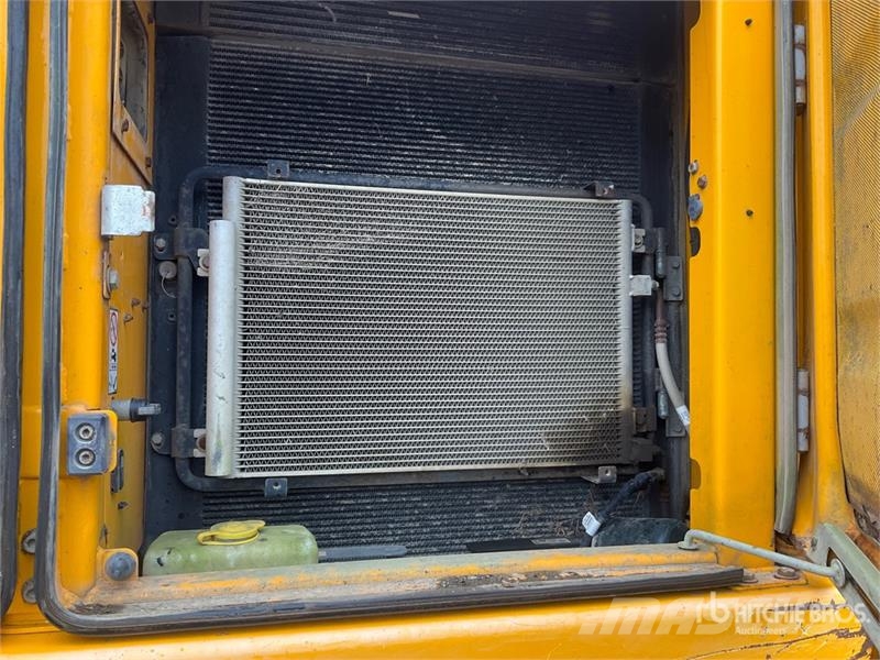 JCB 220X L Tracked Excavator 履帶式 挖土機/掘鑿機/挖掘機
