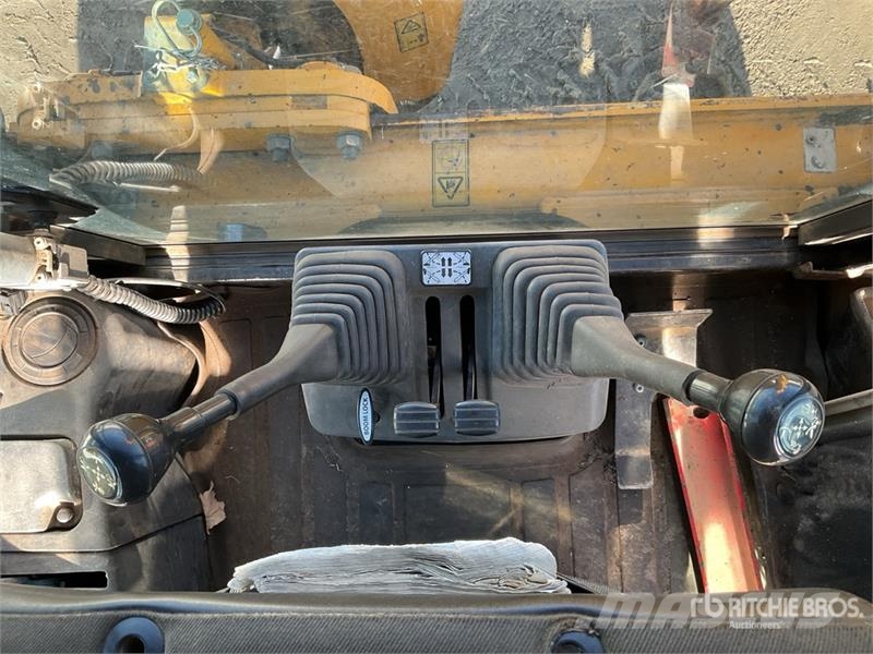 JCB 2CX Streetmaster 4x4x4 Backhoe Loader Rendegravere
