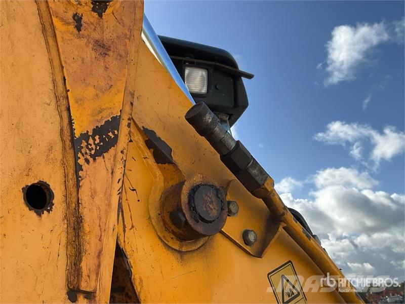 JCB 2CX Streetmaster 4x4x4 Backhoe Loader Rendegravere