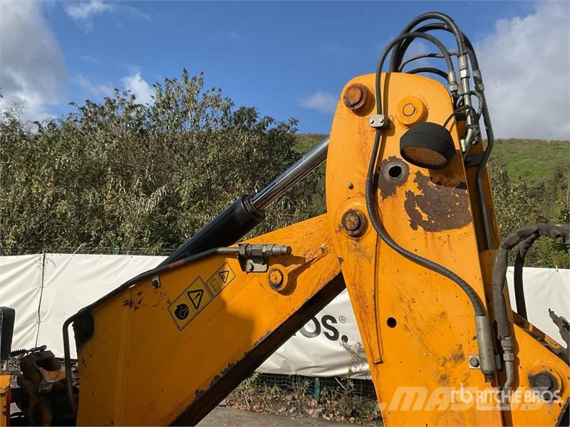 JCB 2CX Streetmaster 4x4x4 Backhoe Loader Rendegravere