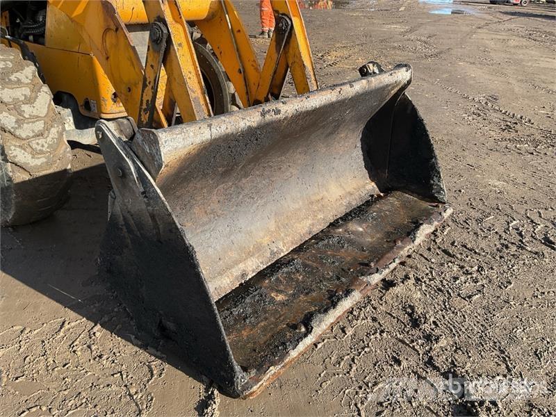 JCB 2CX Streetmaster 4x4x4 Backhoe Loader Rendegravere