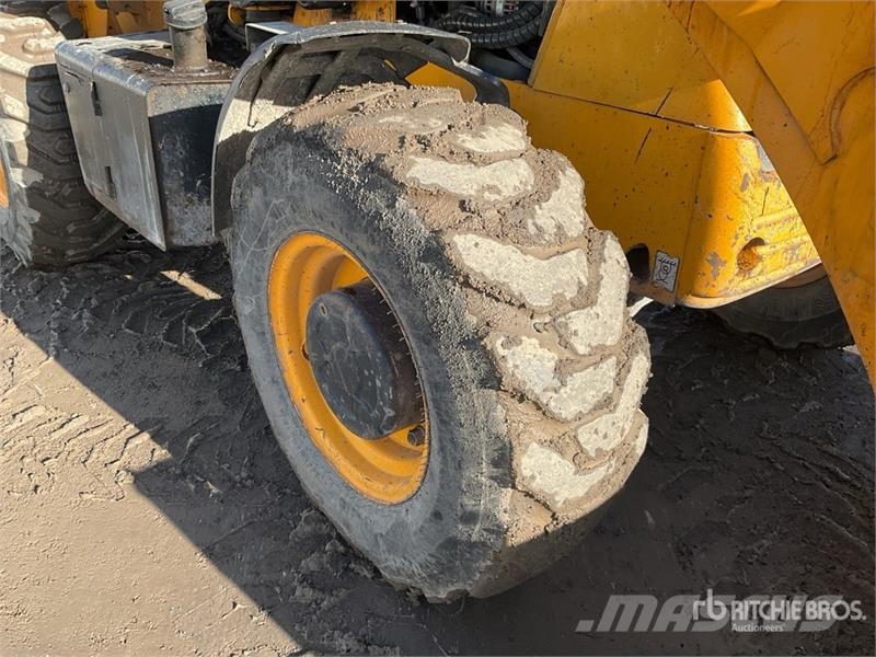 JCB 2CX Streetmaster 4x4x4 Backhoe Loader Rendegravere