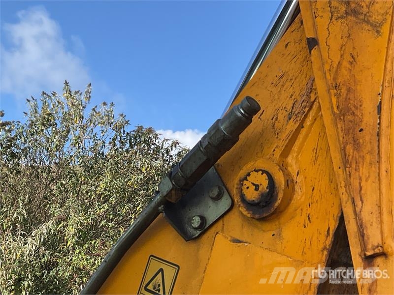 JCB 2CX Streetmaster 4x4x4 Backhoe Loader Rendegravere