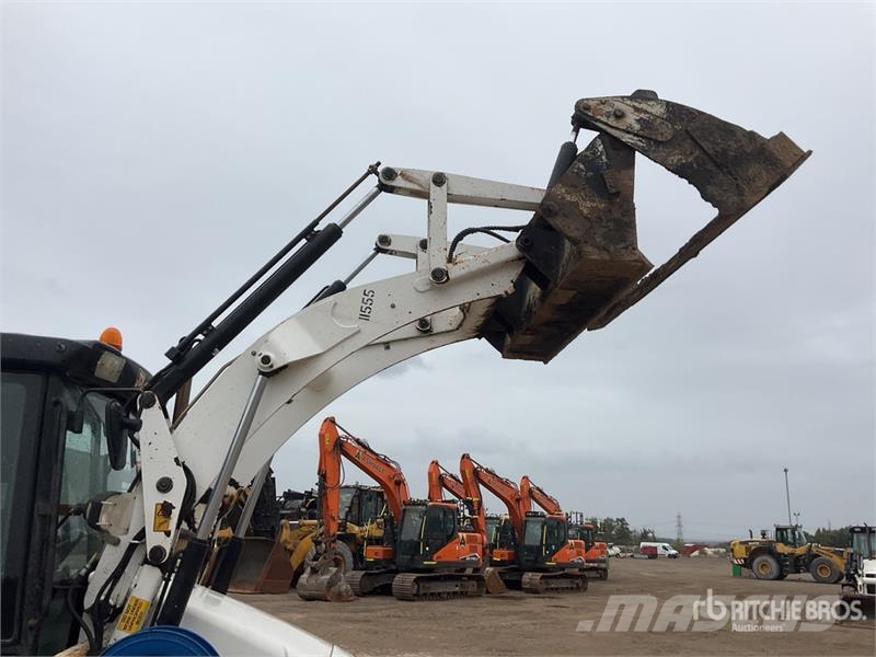 JCB 2CX Streetmaster 4x4 MK3 Backhoe Loader Baggerlader