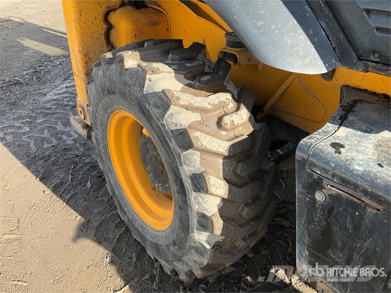 JCB 2CX Streetmaster 4x4x4 Backhoe Loader Rendegravere