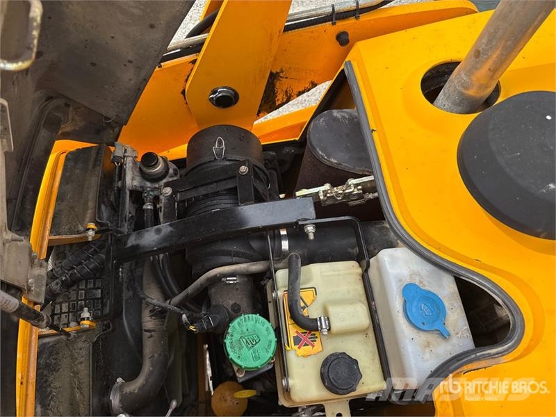 JCB 2CX4W Backhoe Loader Tractopelle