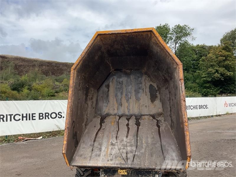 JCB 3 ton 4x4 Swivel Dumper Site dumpers