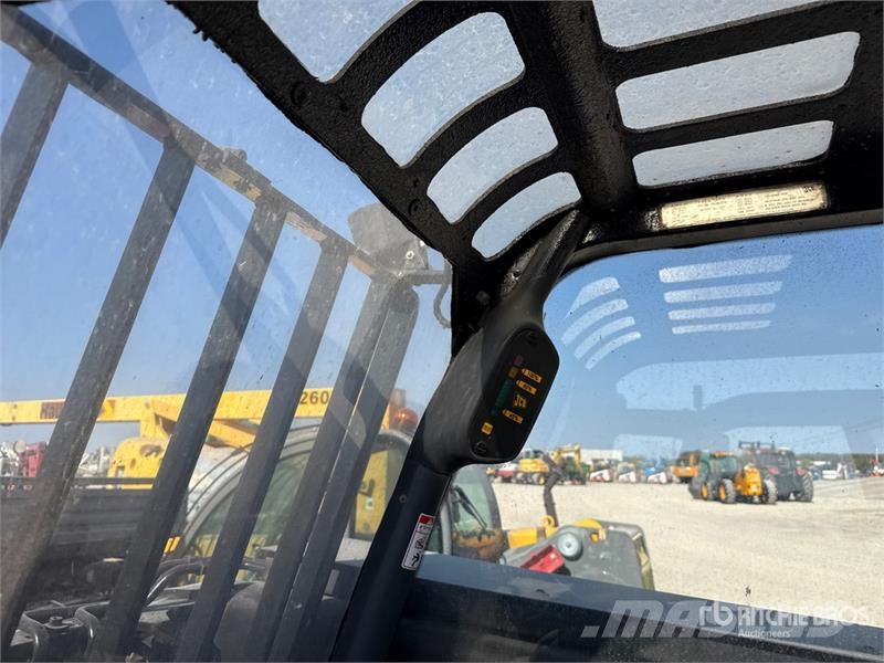 JCB 300 Telehandler (Inoperable) مناولات متداخلة