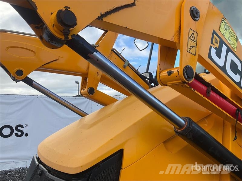JCB 3CX Backhoe loaders