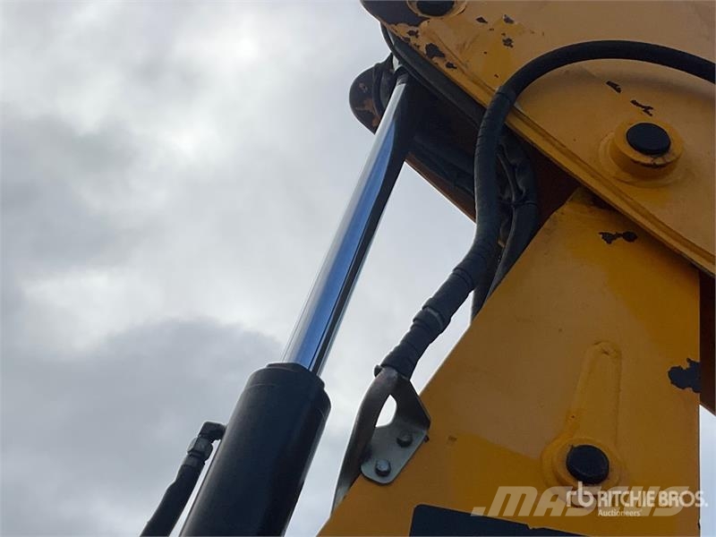 JCB 3CX Backhoe loaders