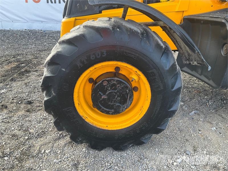 JCB 3CX Backhoe loaders