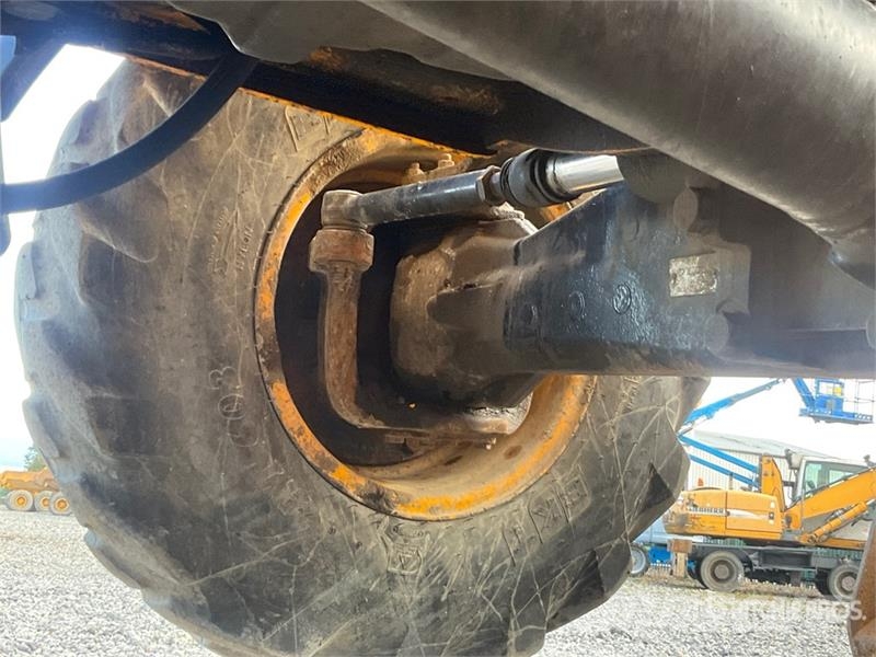 JCB 3CX Backhoe loaders