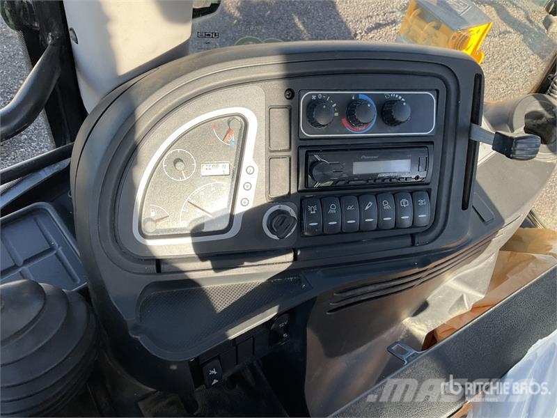 JCB 3CX 14MFNM 4x4 Backhoe Loader Rovokopači