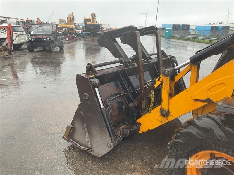 JCB 3CX-4T 4x4 Backhoe Loader Rovokopači