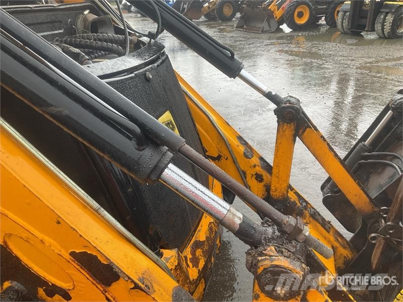 JCB 3CX-4T 4x4 Backhoe Loader Rovokopači