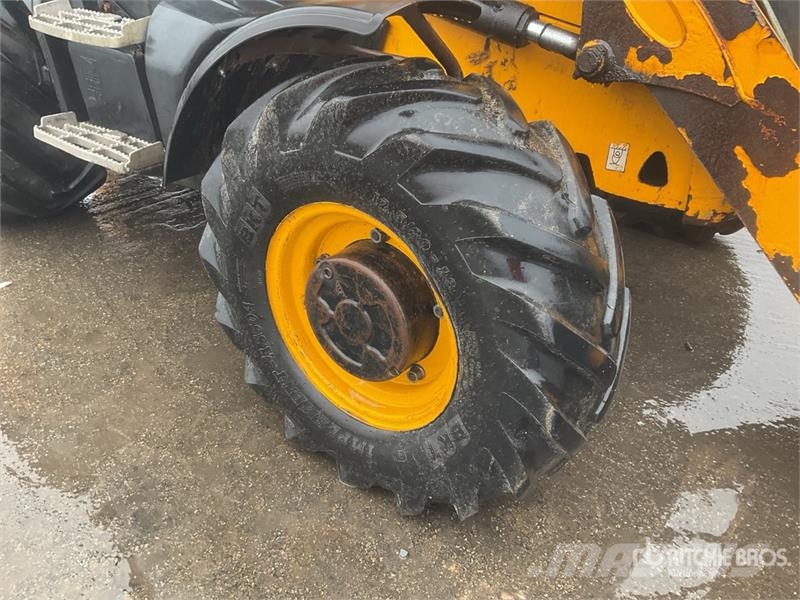 JCB 3CX-4T 4x4 Backhoe Loader Rovokopači