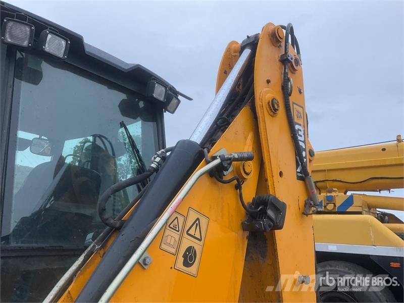 JCB 3CX Compact 4x4 Backhoe Loader Baggerlader