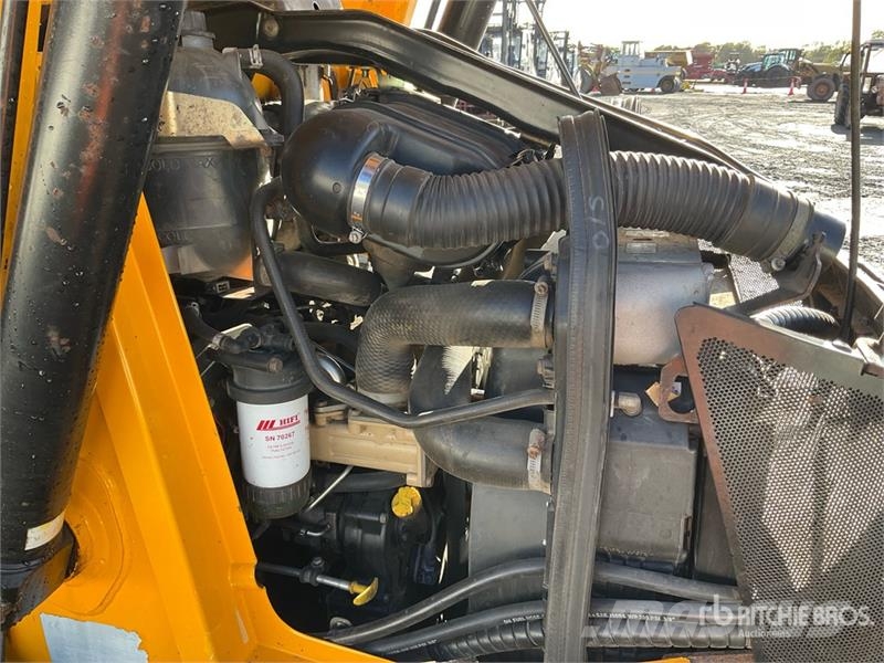 JCB 3CX Compact Backhoe Loader Товарач със заден ексватор