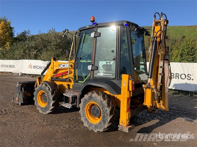 JCB 3CX Compact Backhoe Loader Ekskavatori-iekrāvēji