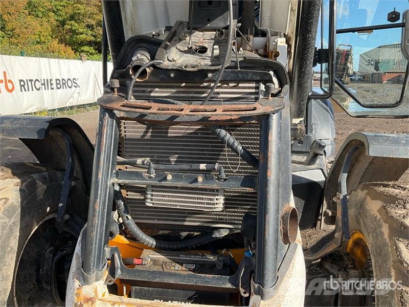 JCB 3CX Compact Backhoe Loader Rendegravere