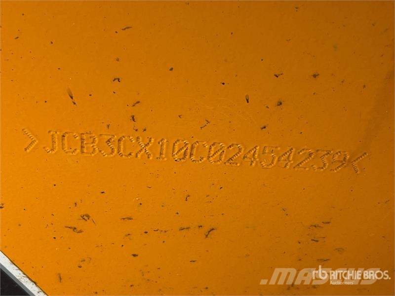 JCB 3CX Compact Backhoe Loader Ekskavatori-iekrāvēji