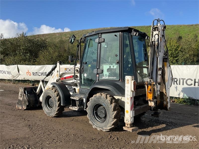 JCB 3CX Compact Backhoe Loader Rendegravere
