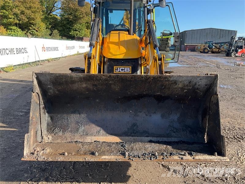 JCB 3CX Compact Backhoe Loader Ekskavatori-iekrāvēji
