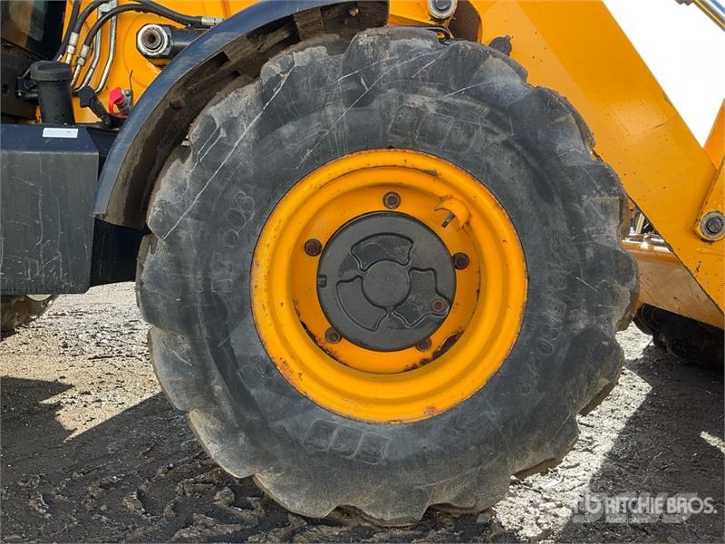 JCB 3CX Compact Backhoe Loader Товарач със заден ексватор