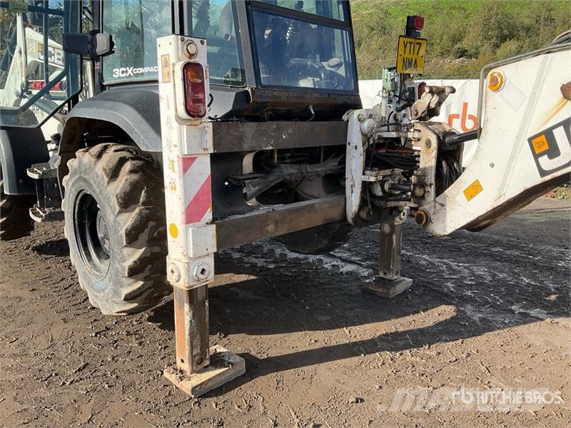 JCB 3CX Compact Backhoe Loader Rendegravere