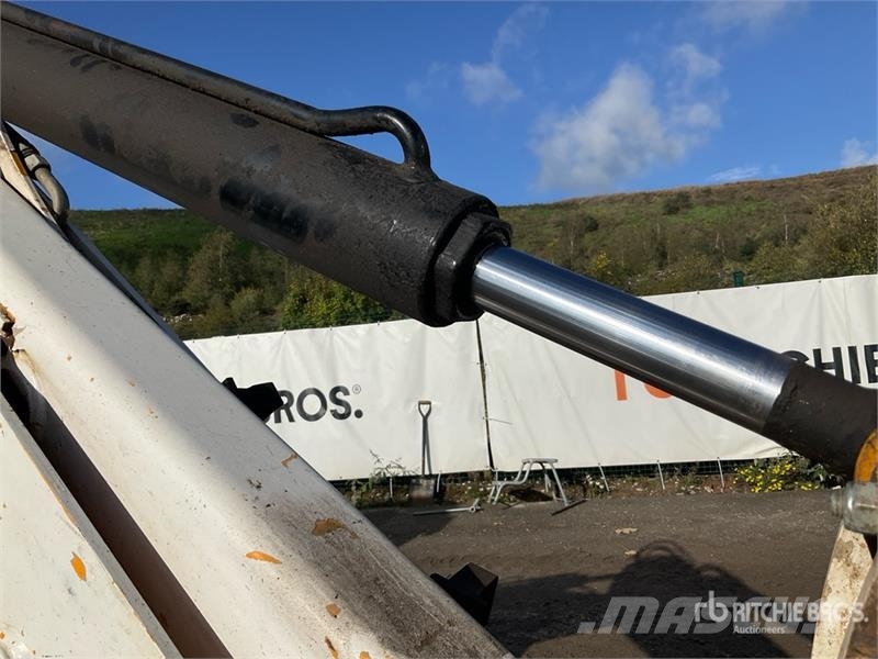 JCB 3CX Compact Backhoe Loader Rendegravere