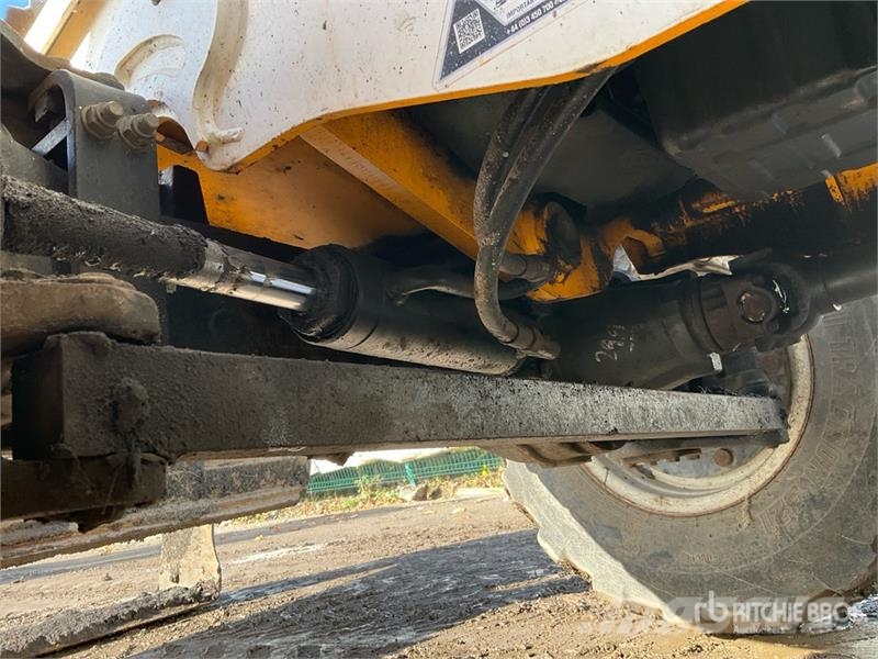 JCB 3CX Compact Backhoe Loader Rendegravere