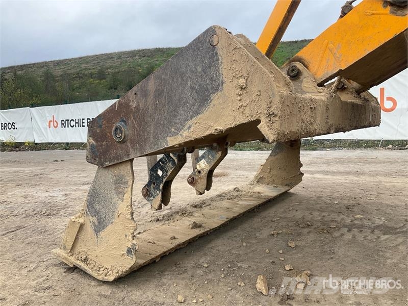 JCB 3CX Sitemaster 4x4 Backhoe Loader Backhoe loaders