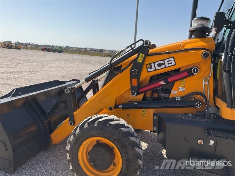JCB 3DX Backhoe loaders