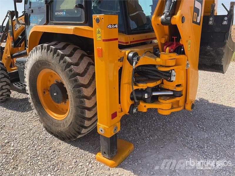 JCB 3DX Backhoe loaders