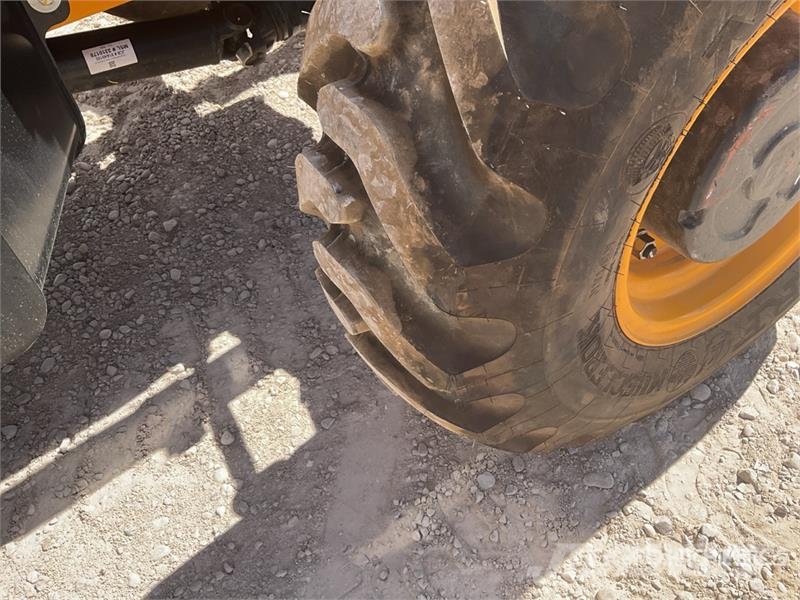 JCB 3DX Backhoe loaders
