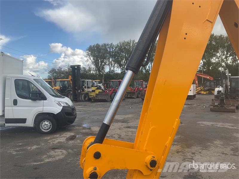 JCB 3DX Ekskavaatorlaadurid