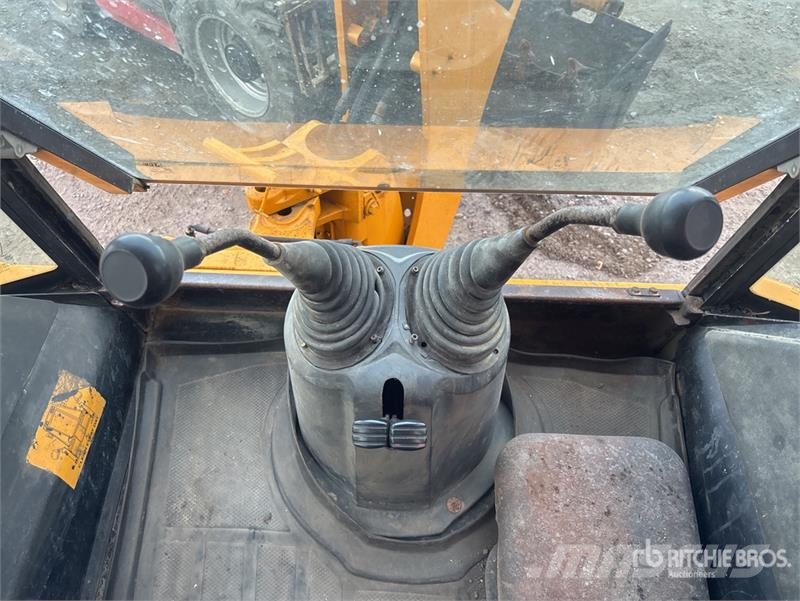JCB 3DX Terne