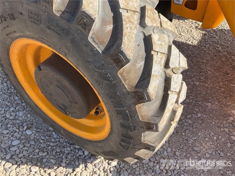 JCB 3DX Backhoe loaders