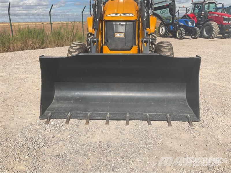 JCB 3DX Backhoe loaders