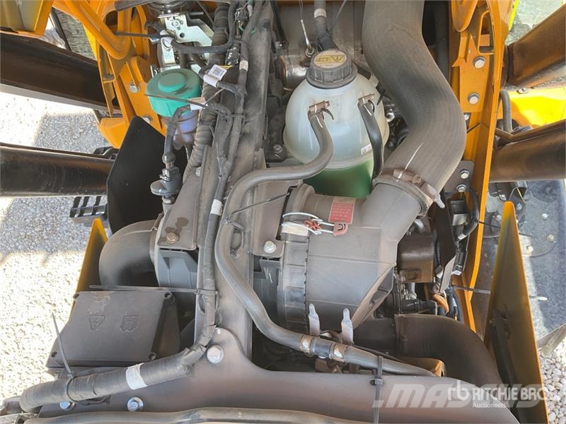 JCB 3DX Backhoe loaders