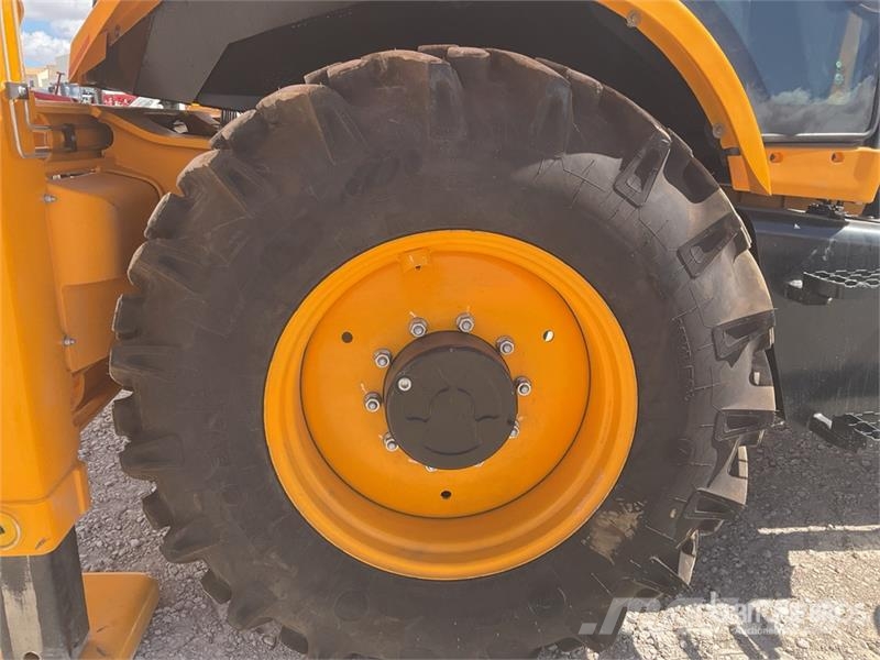 JCB 3DX Backhoe loaders