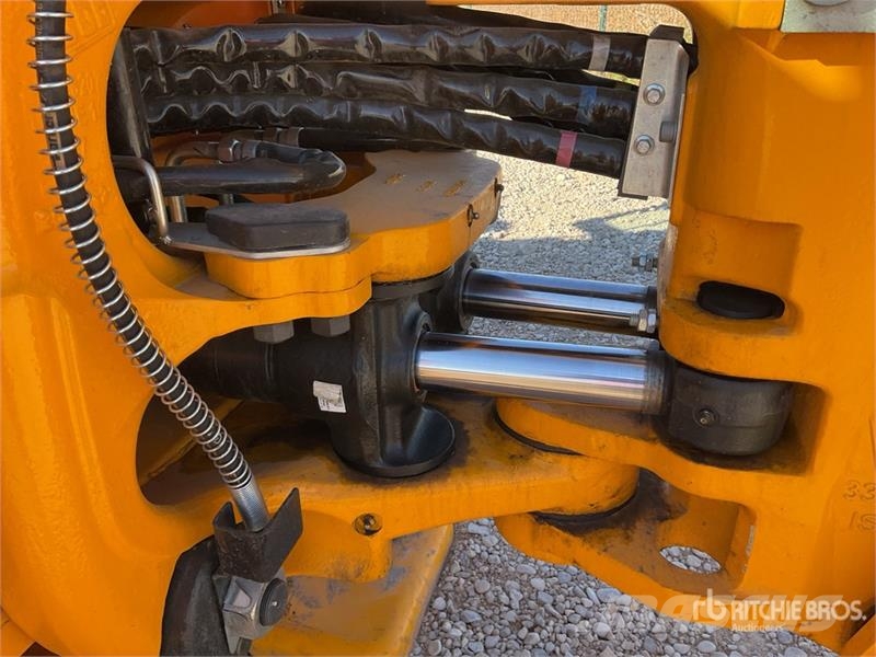 JCB 3DX Backhoe loaders