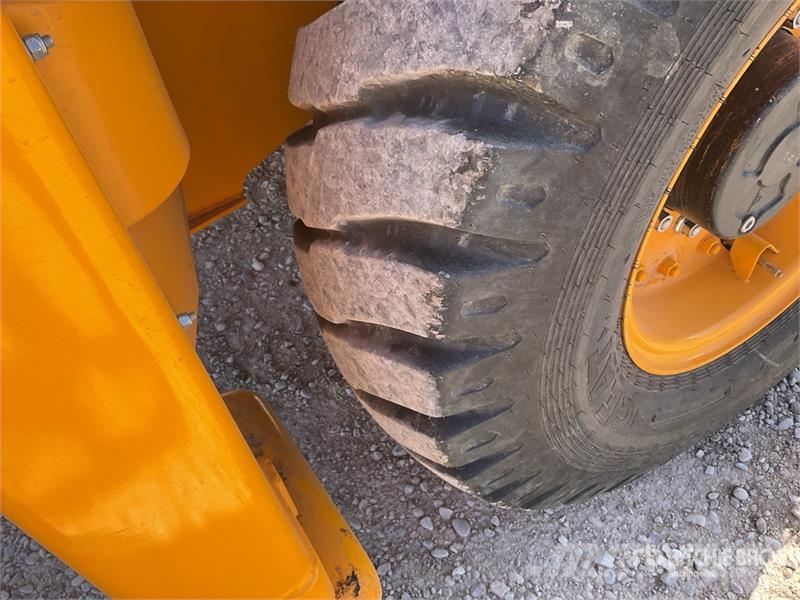 JCB 3DX Backhoe loaders